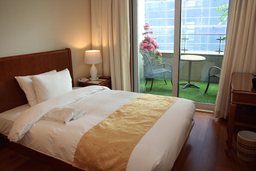 Sejong Myeongdong 4* Seoul